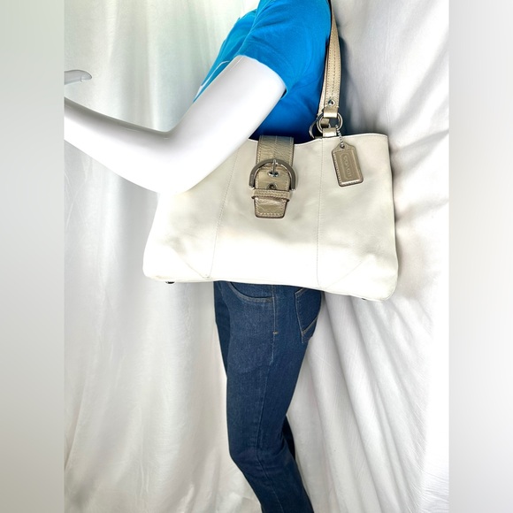 COACH Soho F18751 Cream Leather Medium East West Tote Shoulder Bag Gold Trim - Picture 2 of 11